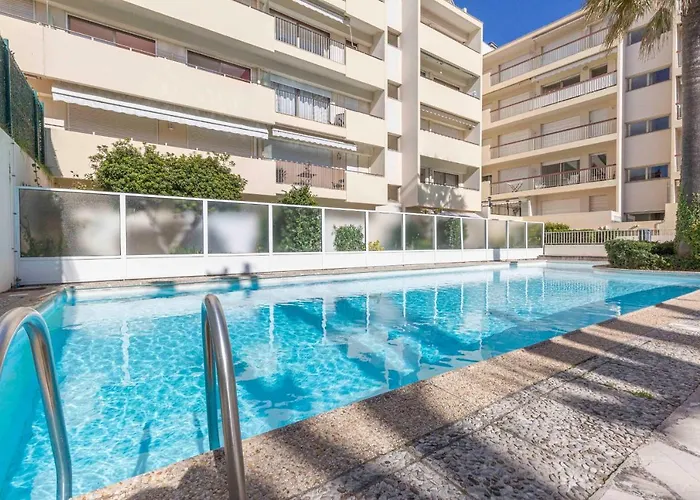 Chez J-p - 100m 2-4pers Terrace Sea View Pool Garage